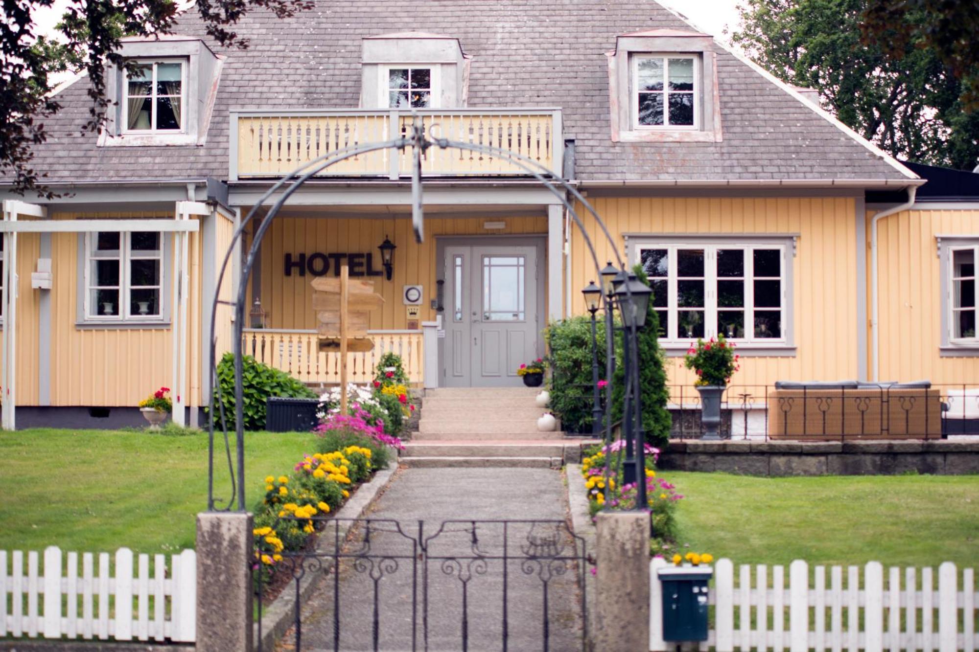 Hotel Tanum Gestgifveri 타넘셰드 외부 사진