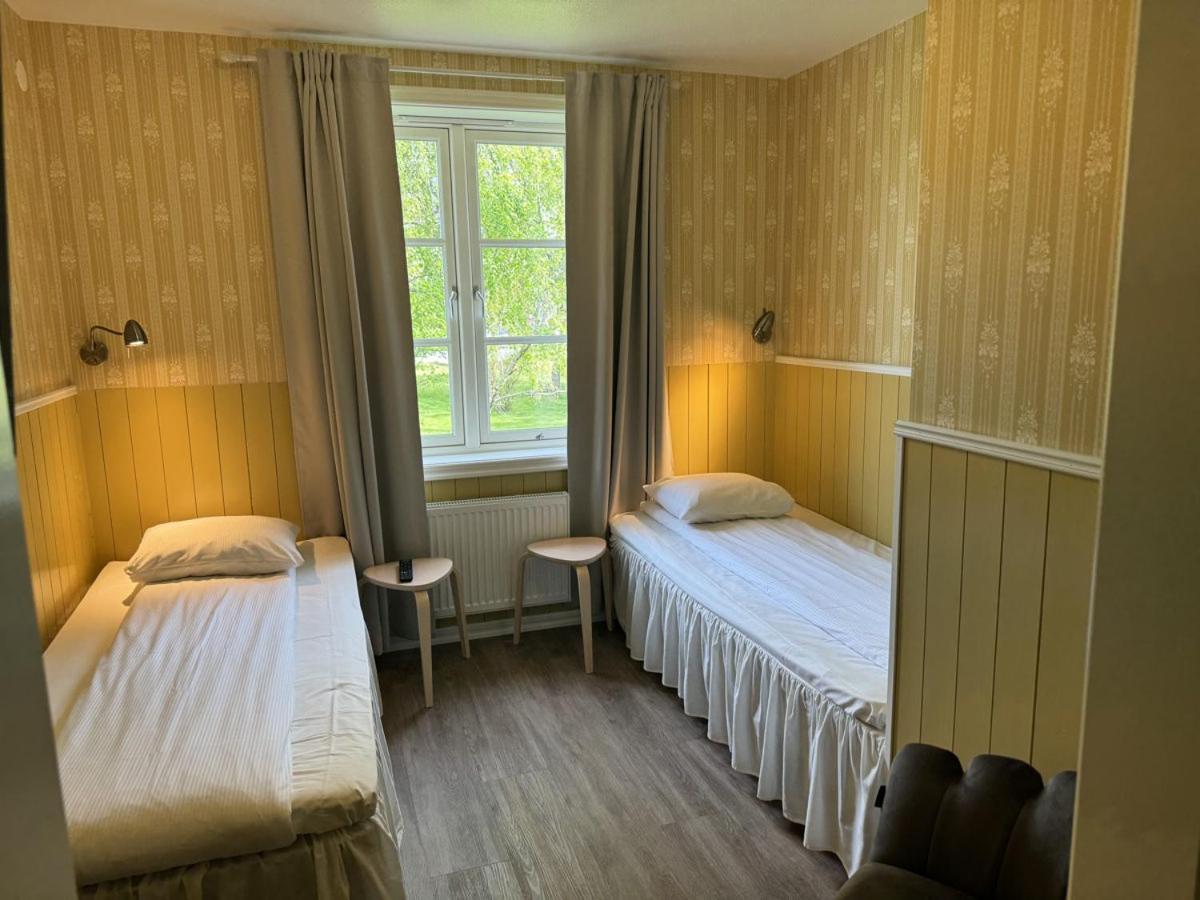 Hotel Tanum Gestgifveri 타넘셰드 외부 사진