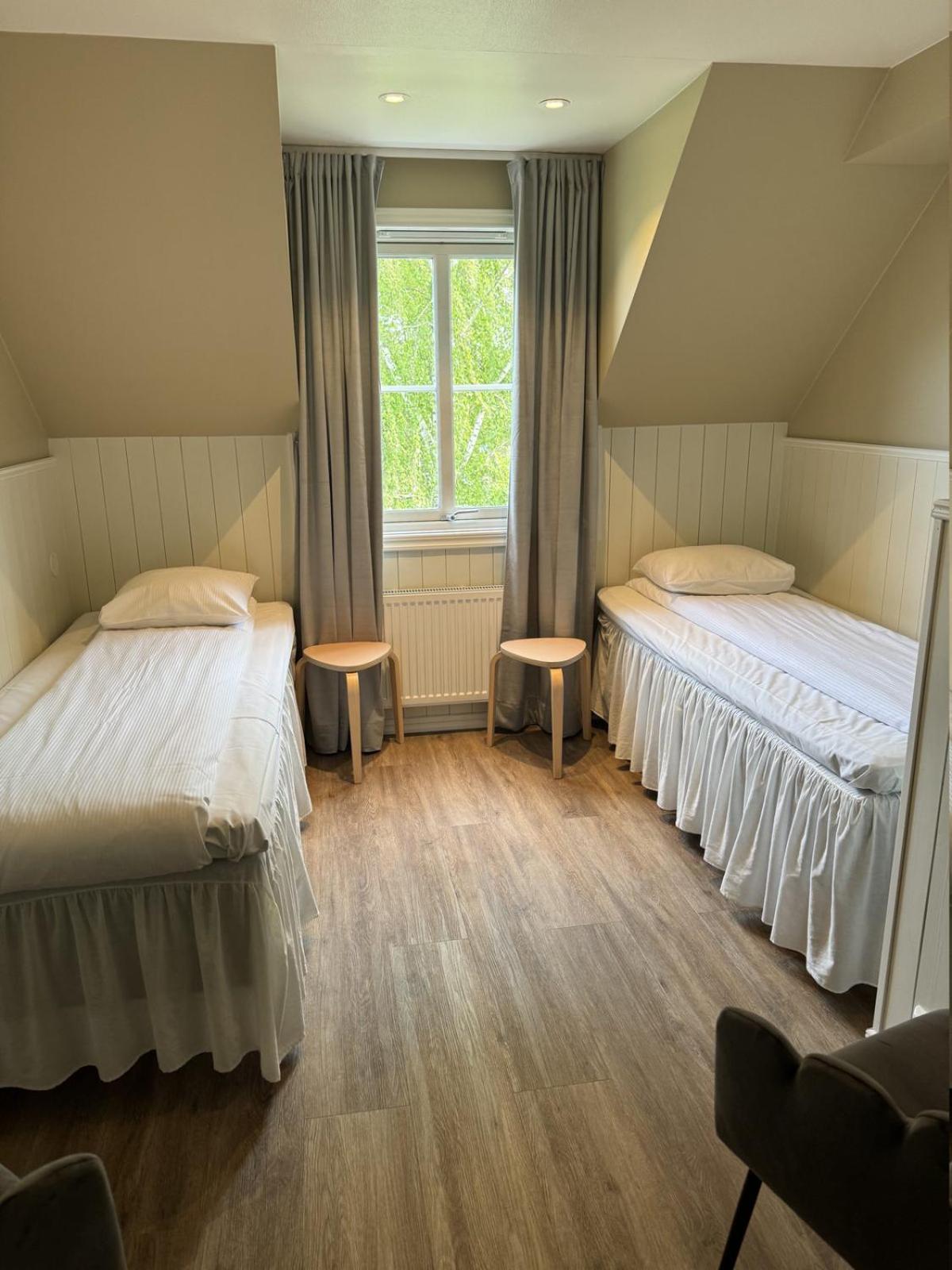 Hotel Tanum Gestgifveri 타넘셰드 외부 사진